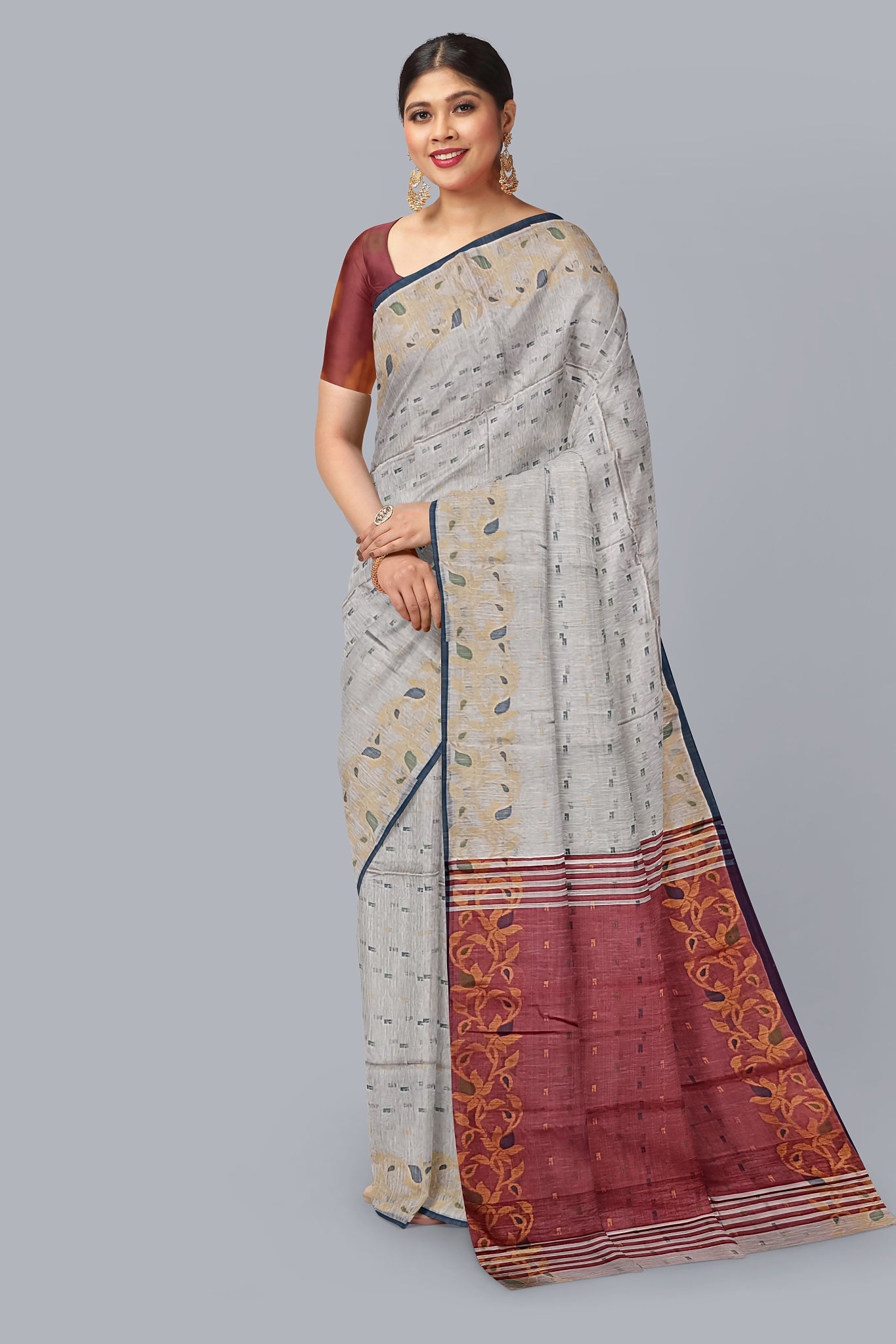 Elegant Handloom Saree in Light Pistal with Contrasting Accents,DN NO-1078