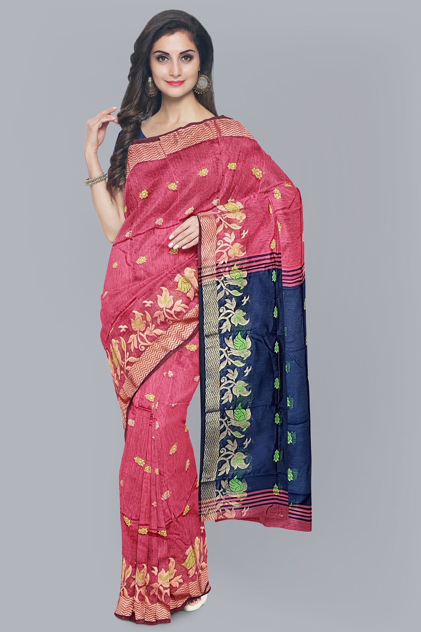 Elegant Handloom Saree in Strawberry with Navy Blue Contrast Pallu,DN NO-1074