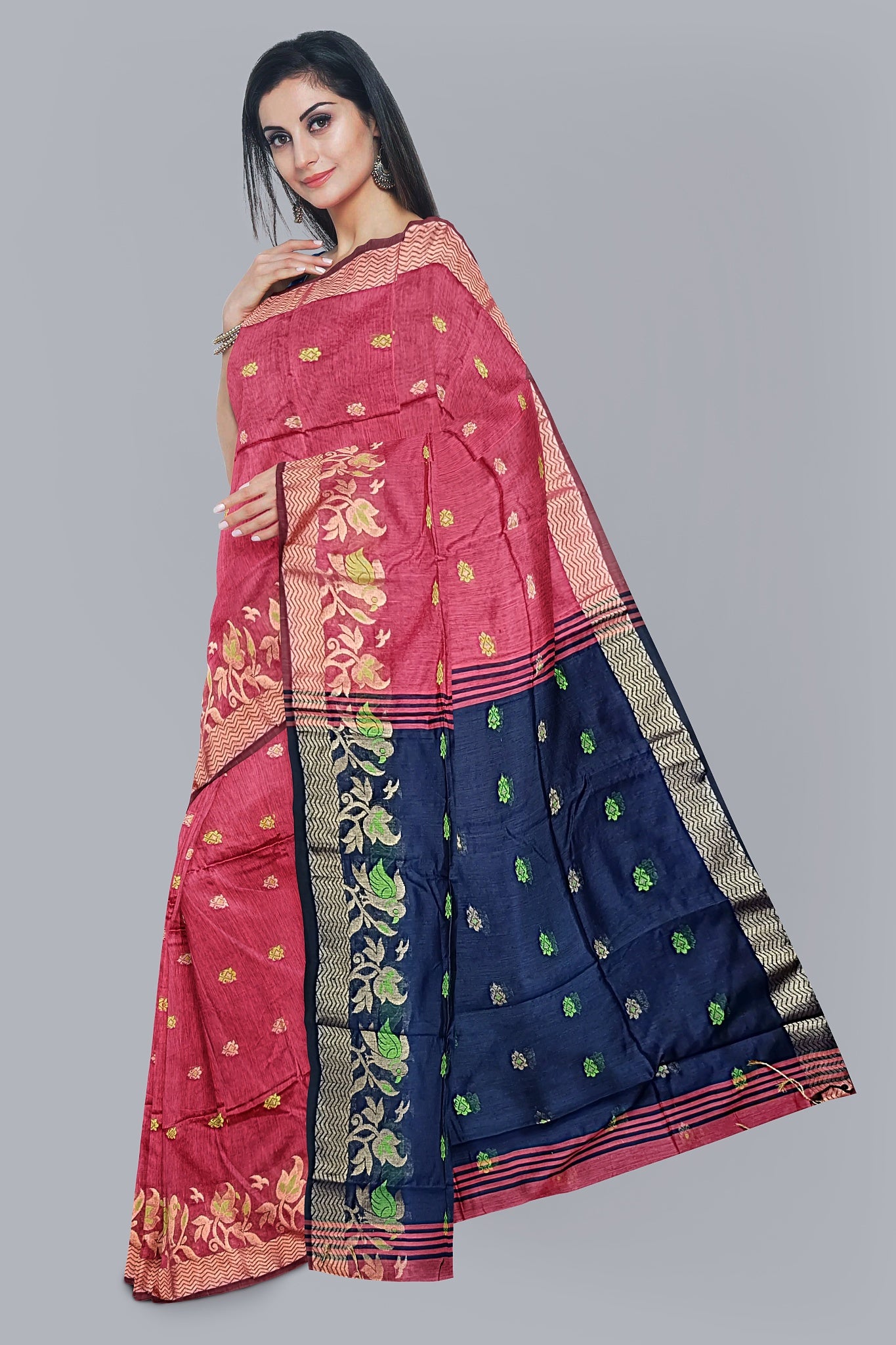 Elegant Handloom Saree in Strawberry with Navy Blue Contrast Pallu,DN NO-1074