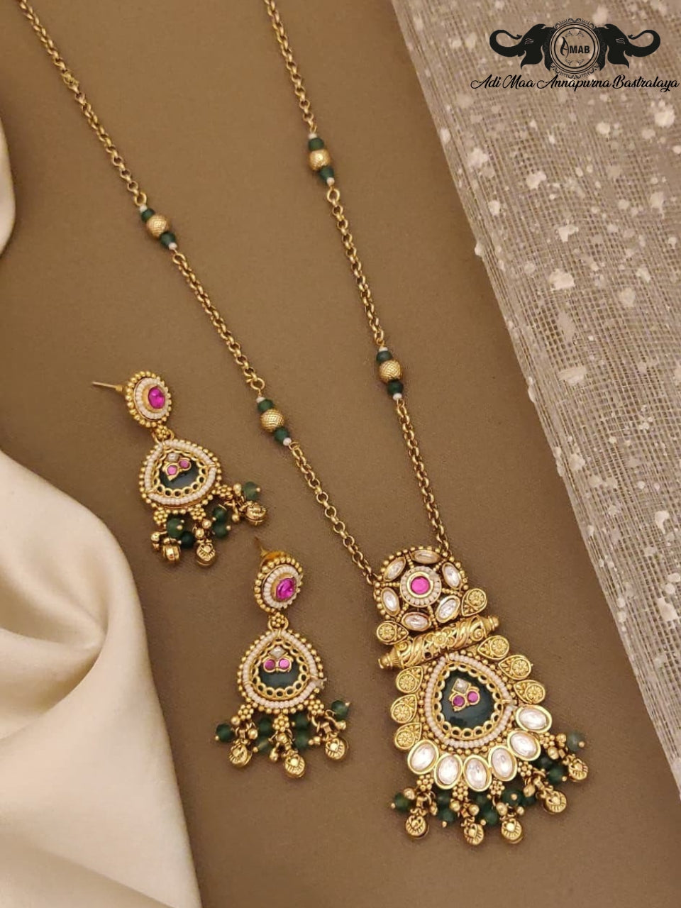Wholesale Long Necklace Set with Green Enamel Pendant