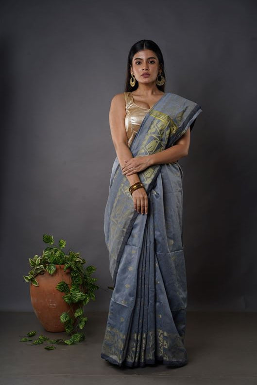 Traditional Soft Mulmul grey colour Bengal Handloom Pure Cotton Saree Without Blouse Piece.DN NO-1033