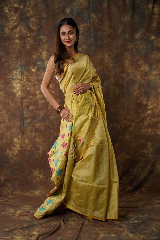 Traditional Soft Mulmul red colour Bengal Handloom Pure Cotton Saree Without Blouse Piece.DN NO-1062