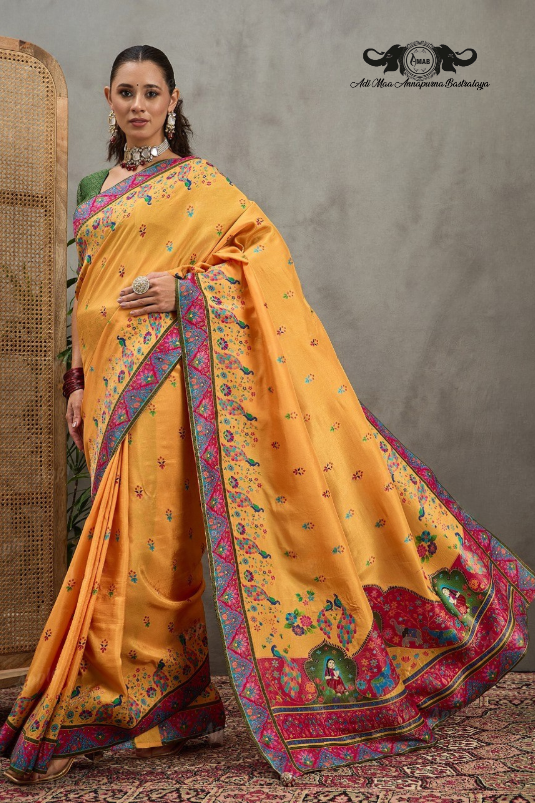 Elegant Kashmiri Silk Saree with Rich Pallu Border