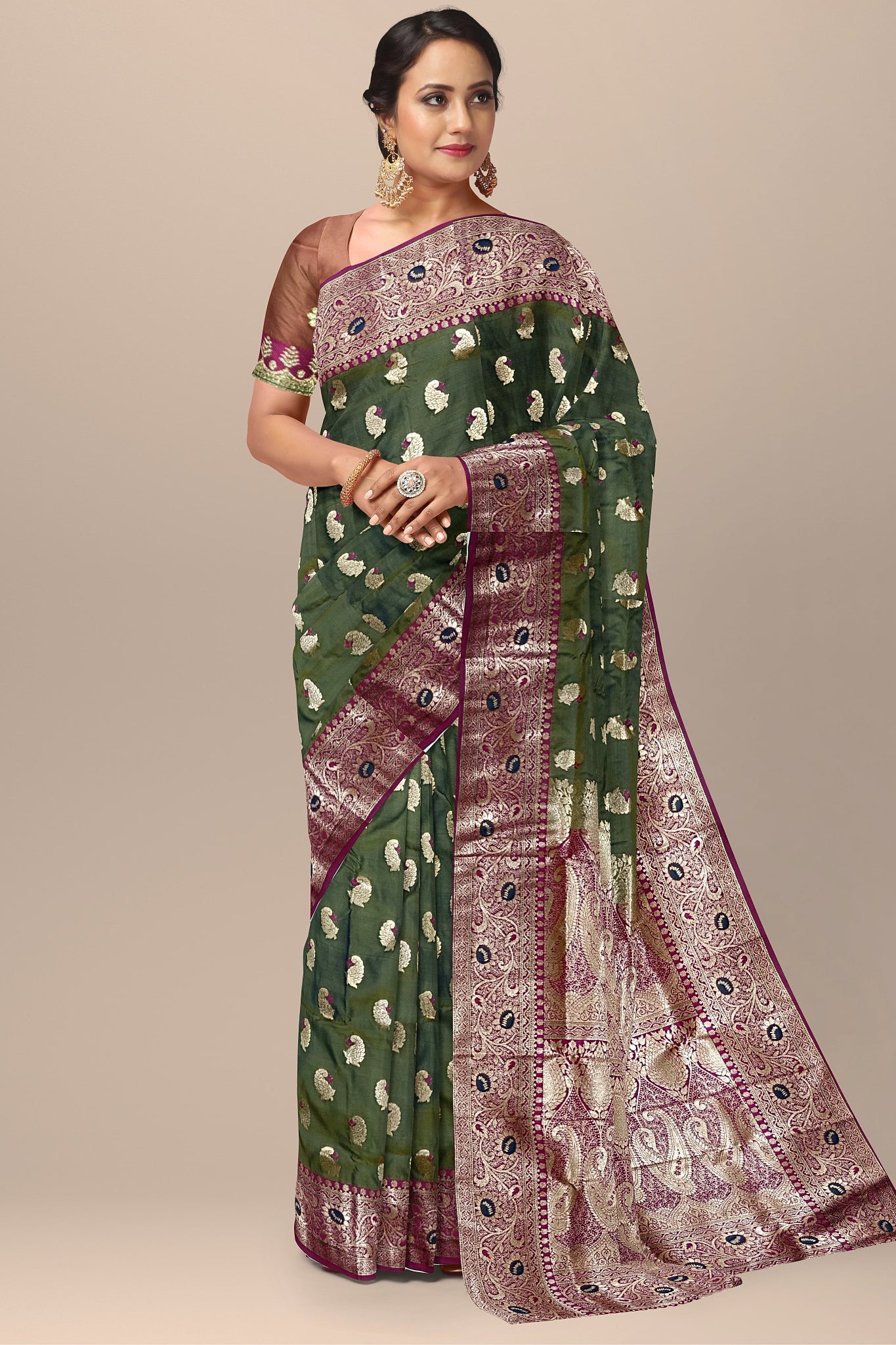 Seyla Silk Saree with Leaf Design, Rani Pallu, and Golden Buta Blouse
