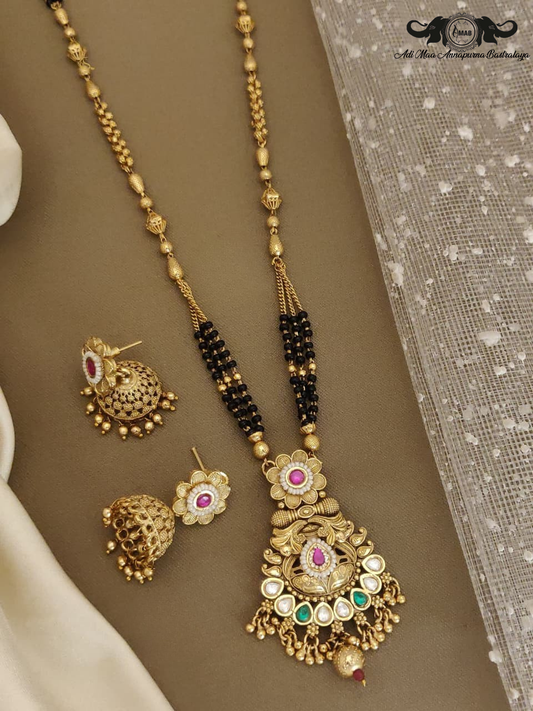 Wholesale Floral Pendant Mangalsutra Set with Antique Jhumka