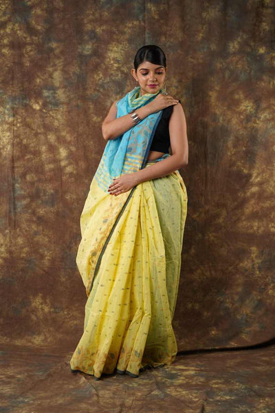 Traditional Soft Mulmul lite sky & pink colour Bengal Handloom Pure Cotton Saree Without Blouse Piece.