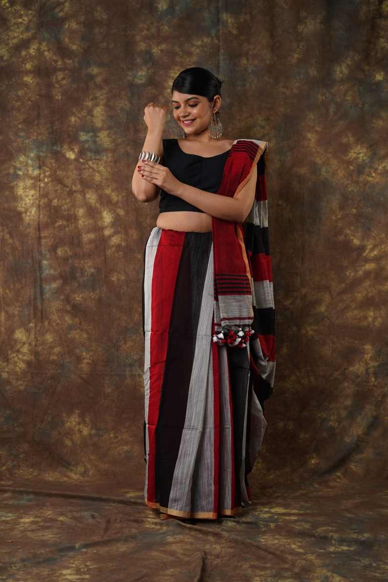 Traditional Soft Mulmul red & black colour Bengal Handloom Pure Cotton Saree Without Blouse Piece.DN NO-1044