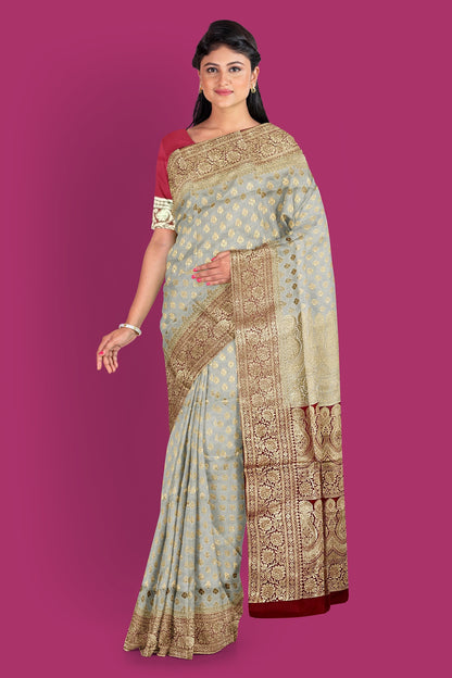 Title: Cream Colored Benarasi Saree with Maroon Contrast Pallu and Blouse Piece.DN NO-2010