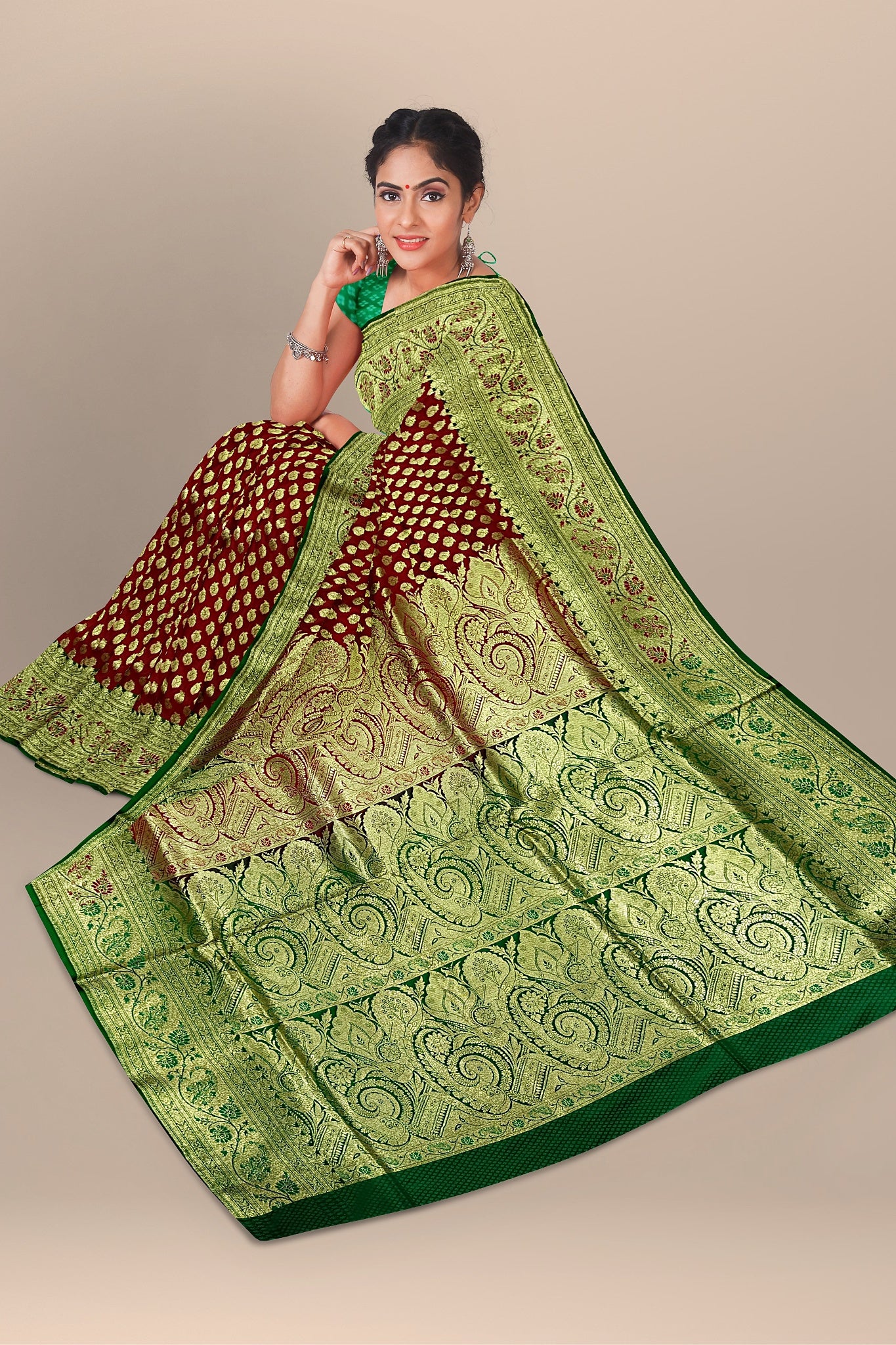 Fiery Red Benarasi Saree with Golden Buta, Green Pallu, and Zari Work.DN NO-2007