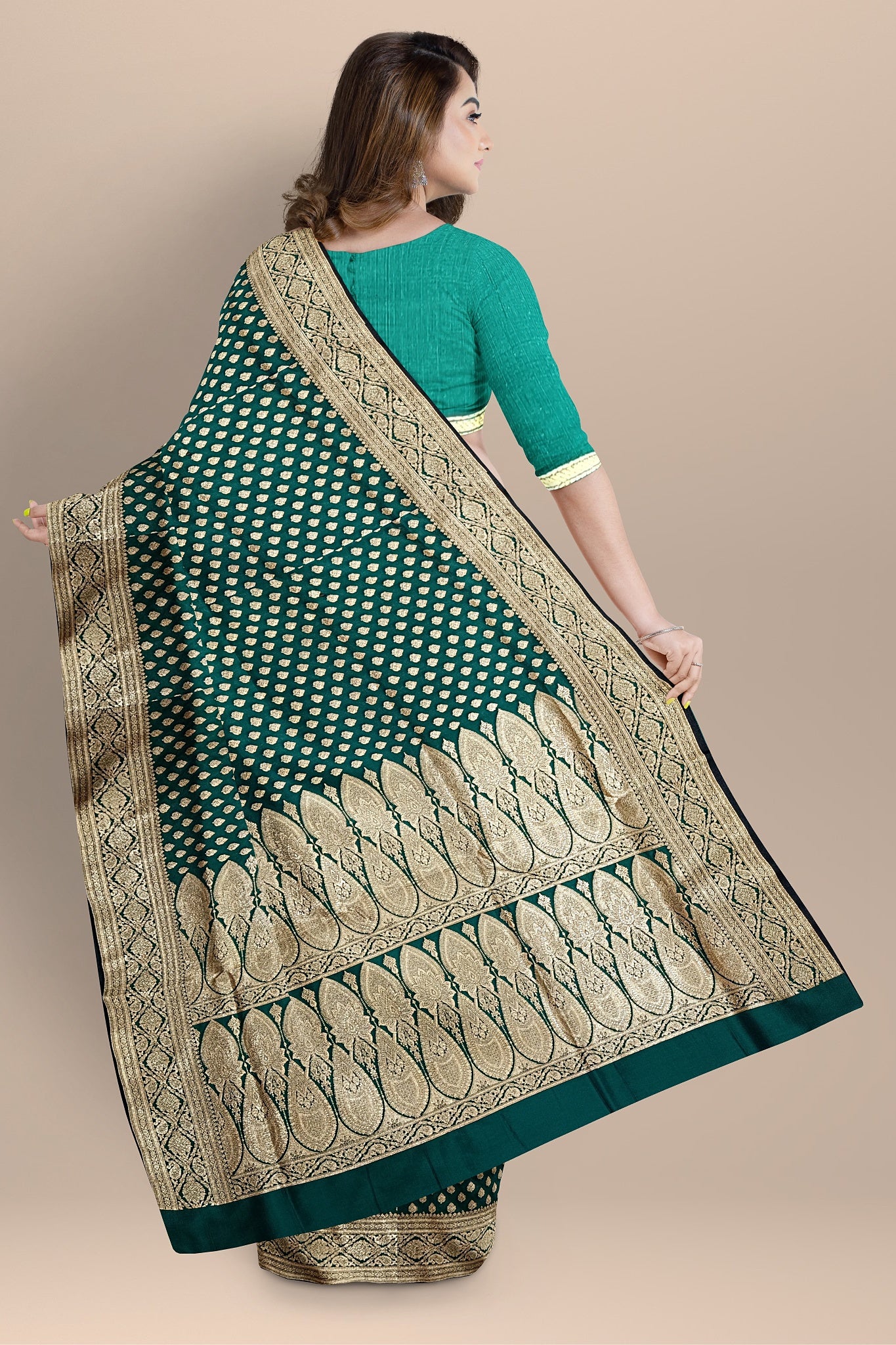 Enchanting Sea Green Benarasi Saree with Golden Zari and Matching Blouse Piece