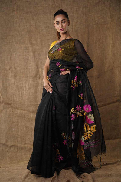 Traditional Soft Mulmul lite black colour Bengal Handloom Pure Cotton Saree Without Blouse Piece.