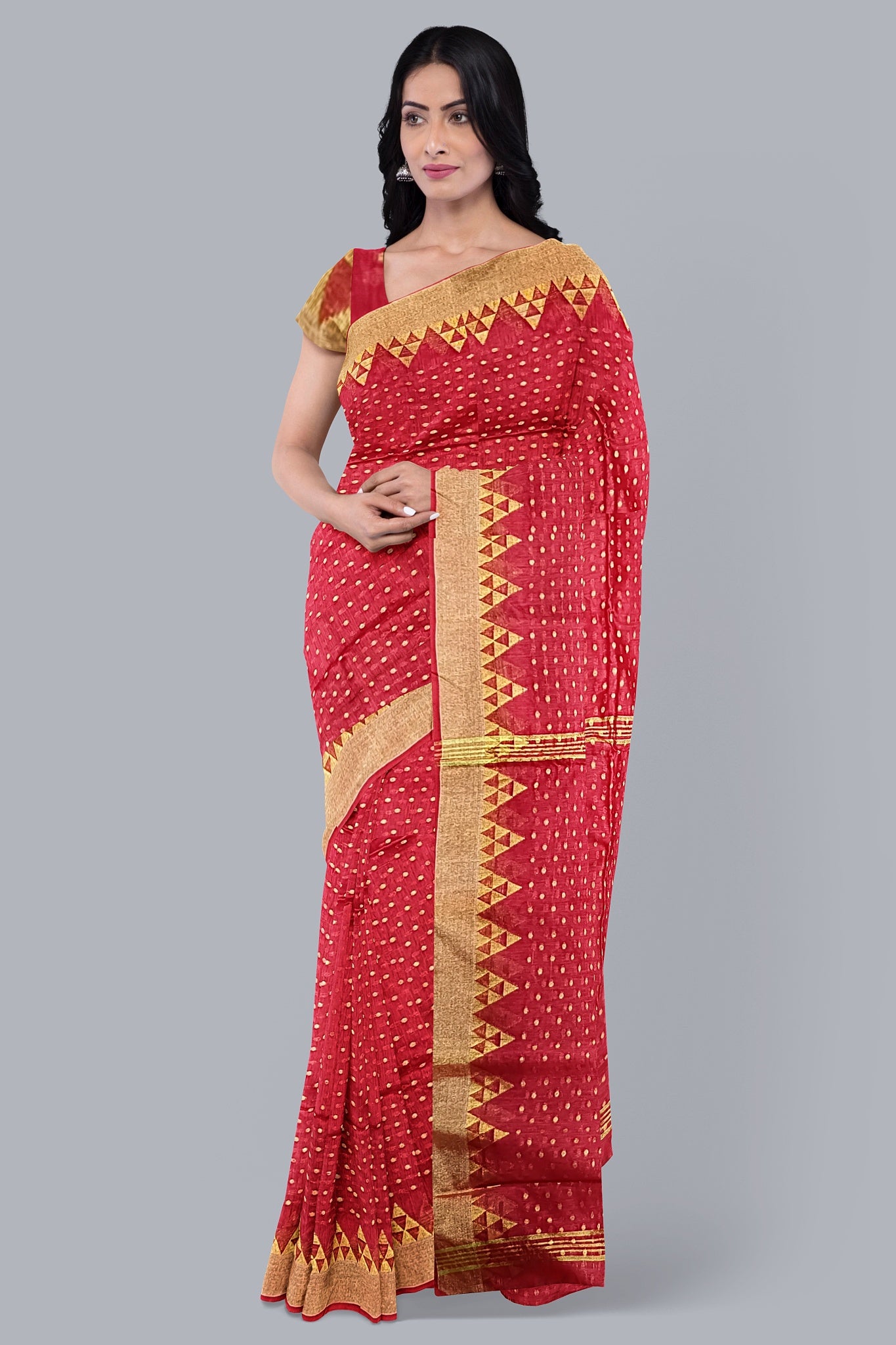 Luxurious Handloom Saree in Red with Golden Accents