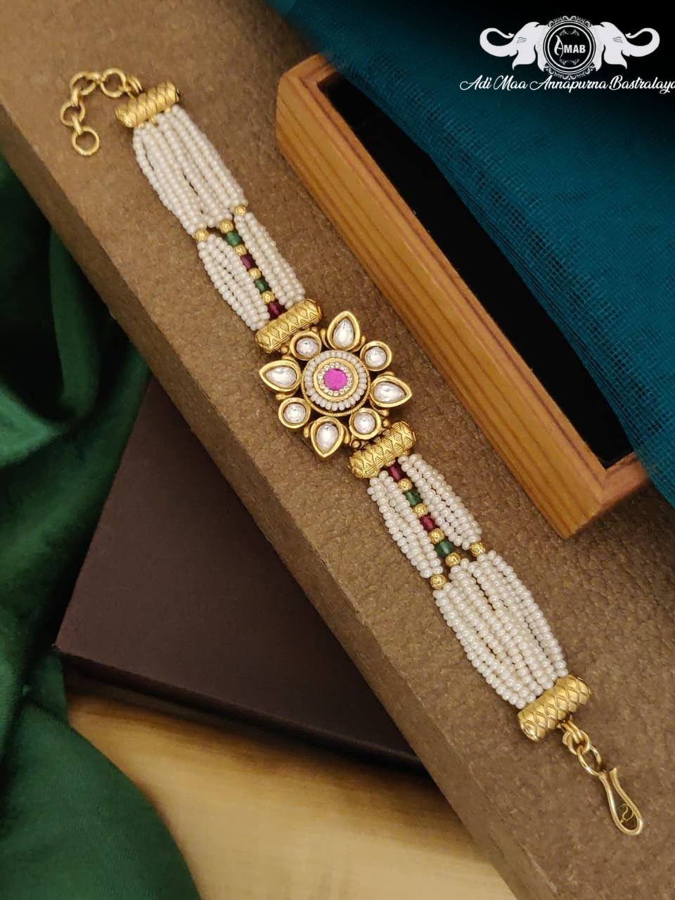 Wholesale Kundan AD Pearl Bracelet Flower Motif - Bulk Buy