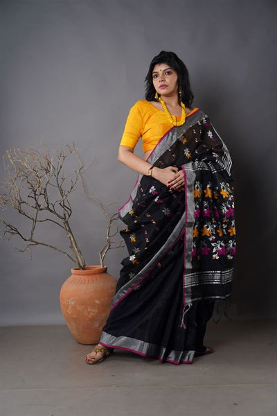 Traditional Soft Mulmul black colour Bengal Handloom Pure Cotton Saree Without Blouse Piece.