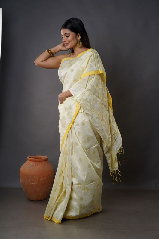 Traditional Soft Mulmul golden colour Bengal Handloom Pure Cotton Saree Without Blouse Piece.