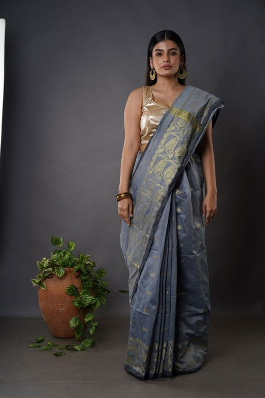 Traditional Soft Mulmul grey colour Bengal Handloom Pure Cotton Saree Without Blouse Piece.DN NO-1033
