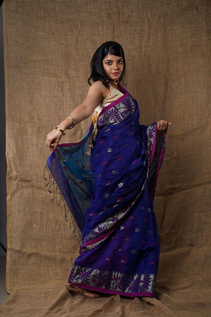 Traditional Soft Mulmul navy blue colour Bengal Handloom Pure Cotton Saree Without Blouse Piece.DN NO-1035