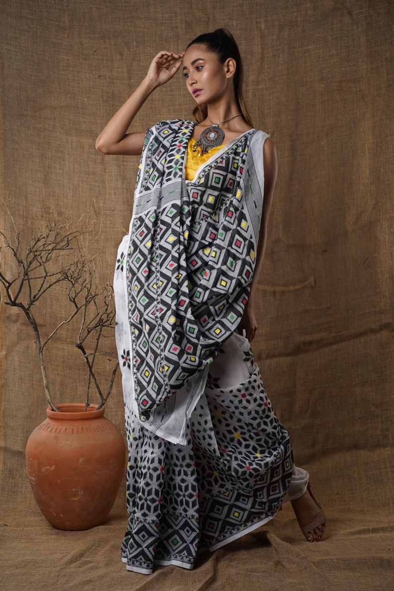 Traditional Soft Mulmul lite White & Black colour Bengal Handloom Pure Cotton Saree Without Blouse Piece.DN NO-1004