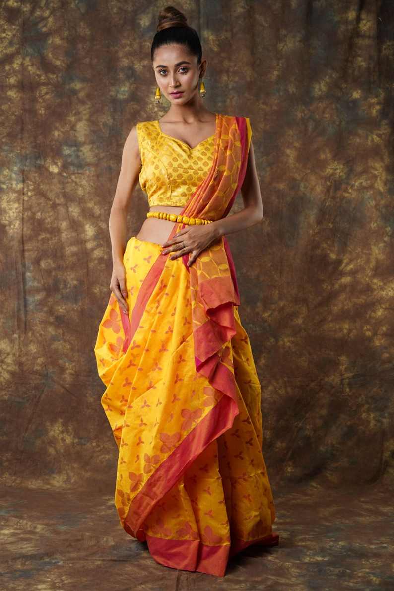 Traditional Soft Mulmul yellow colour Bengal Handloom Pure Cotton Saree Without Blouse Piece.