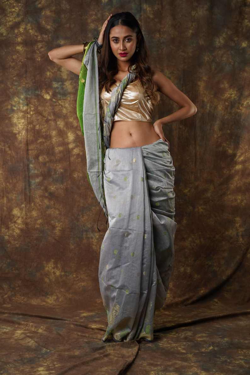 Traditional Soft Mulmul grey  colour Bengal Handloom Pure Cotton Saree Without Blouse Piece.