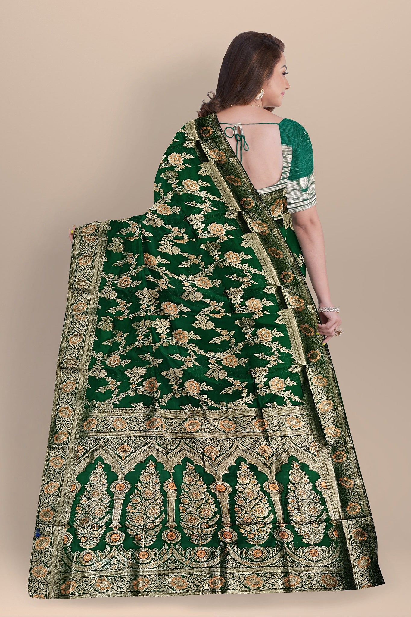 Deep Green Silk Saree with Golden Floral Buta & Contrasting Kalka Pallu