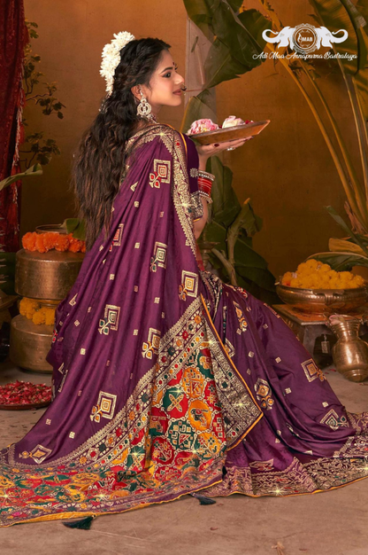 Wholesale Patola Style Silk Saree with Heavy Zari Border