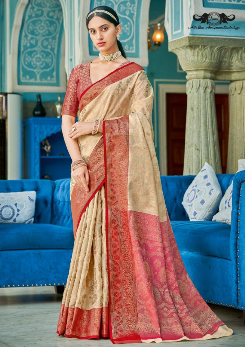 Heavy Woven Floral Silk Saree with Traditional Paisley Pallu set of 6