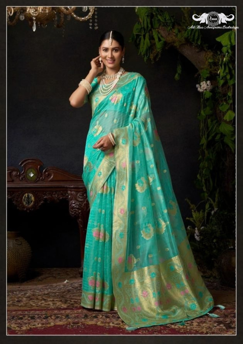 Elegant Handloom Linen Saree with Traditional Jamdani Style Woven Accents set of 4