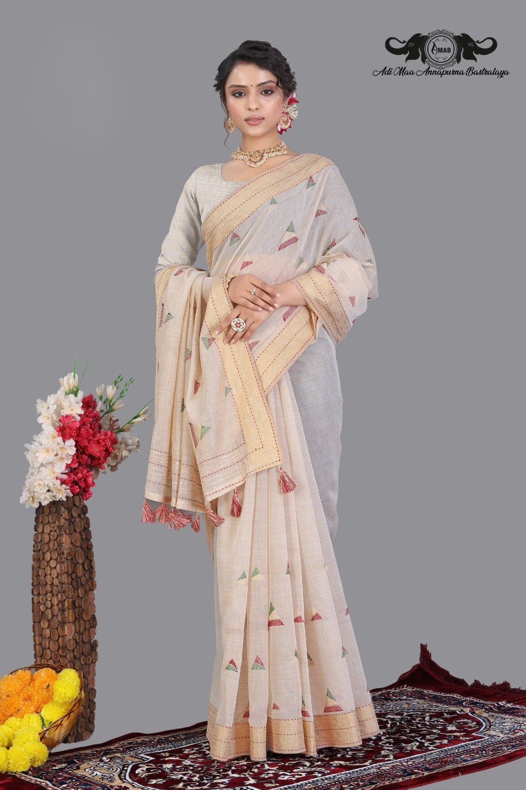 Elegant Handloom Cotton Saree with Geometric Embroidery