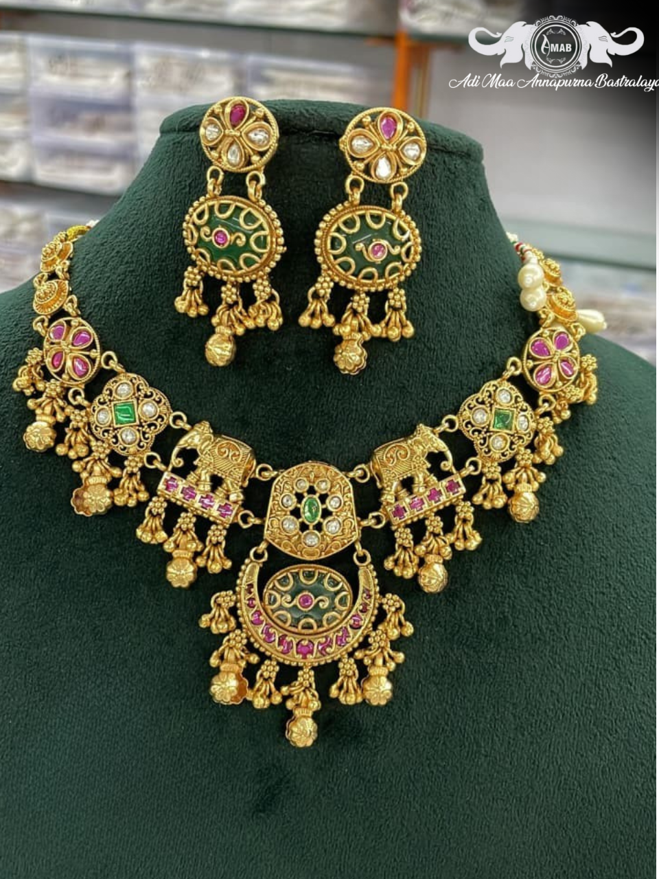Wholesale Antique Gold Heritage Choker Set with Green Meenakari