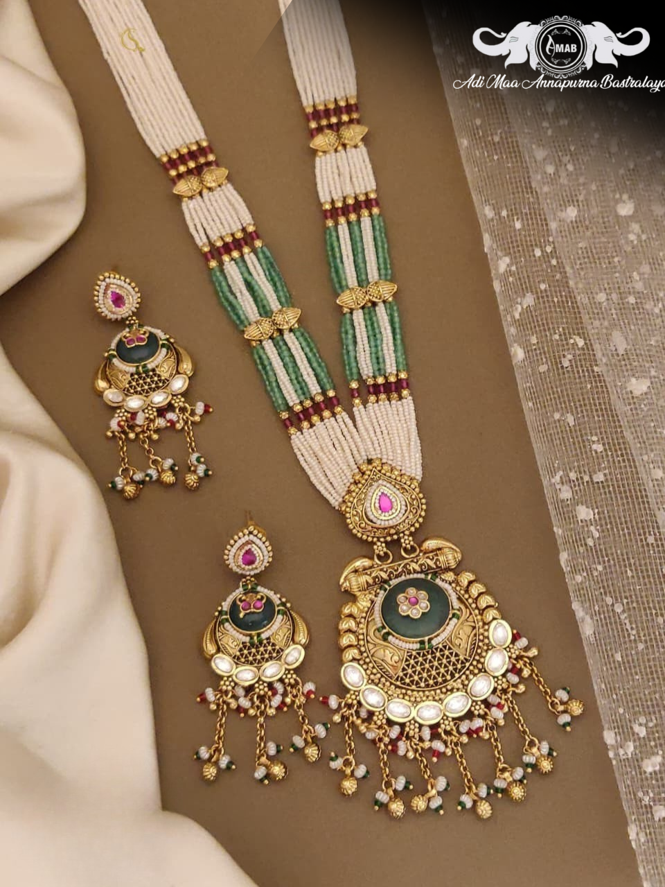 Wholesale Pearl Rani Haar Set Antique Gold Heavy Pendant - Bulk